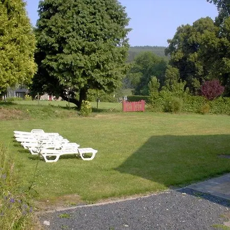 펜션 House In An Hilly Region Opposite The Ourthe
